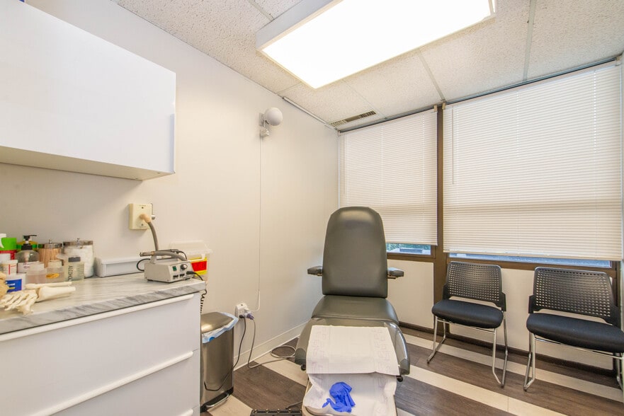 More Photos Of 185 Central Ave, East Orange Medical For Lease