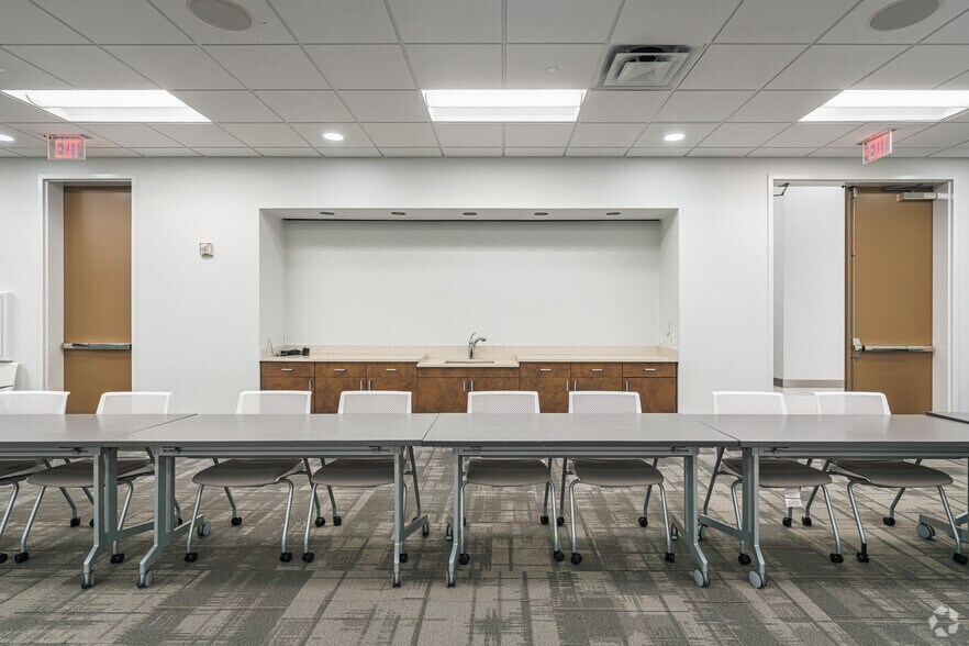 More Photos Of 401 E las olas Blvd, Fort Lauderdale Office For Lease