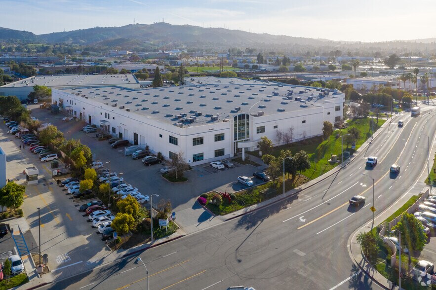 More Photos Of 17528-17588 E Rowland St, City Of Industry Light Distribution For Lease