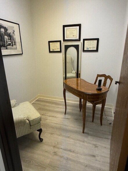 More Photos Of 24432 Muirlands Blvd, Lake Forest Medical For Lease