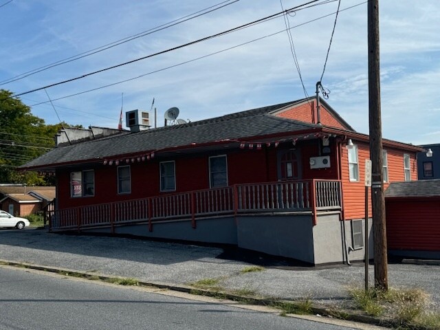 More Photos Of 954 Pembroke Rd, Bethlehem Restaurant For Sale