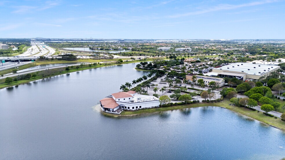 More Photos Of 15500 SW 29th St, Miramar Restaurant For Lease