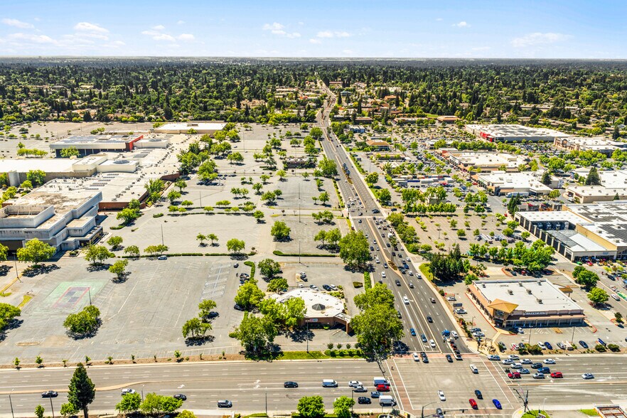 More Photos Of 6199 Sunrise Mall Rd, Citrus Heights Bank For Sale