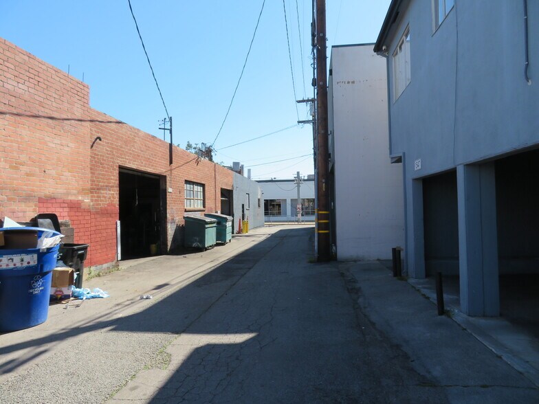 More Photos Of 1547 Euclid St, Santa Monica Apartments For Sale