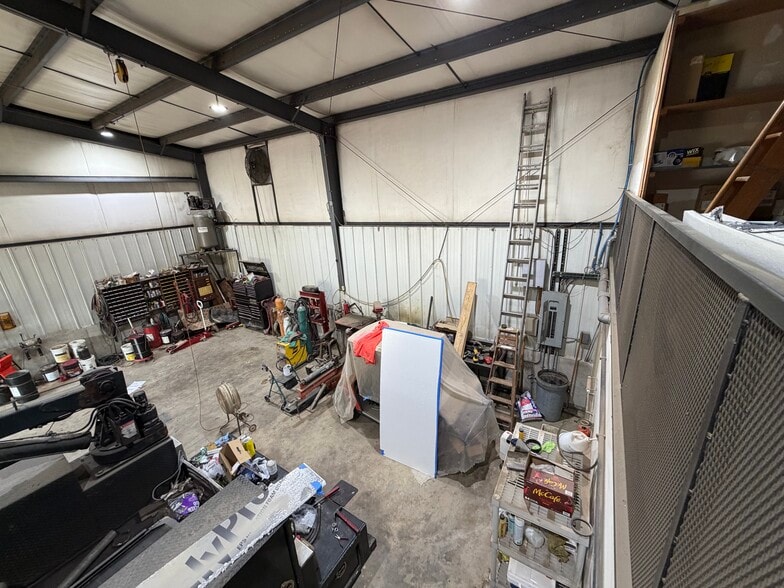 More Photos Of 2005 Highway Z, Pevely Industrial For Sale