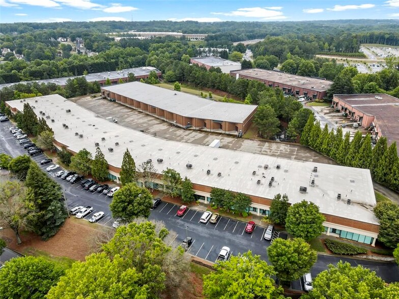 More Photos Of 5910 Shiloh Rd E, Alpharetta Light Distribution For Lease