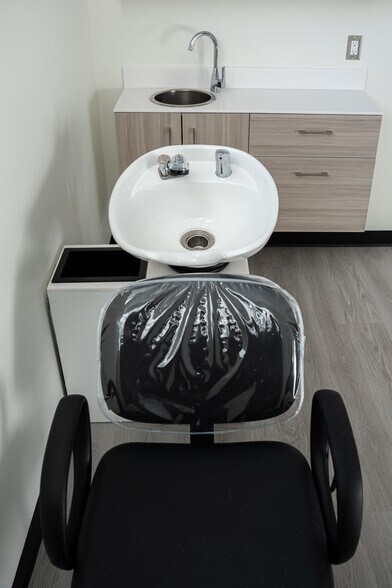 More Photos Of 6101 Summitview Ave, Yakima Healthcare For Lease