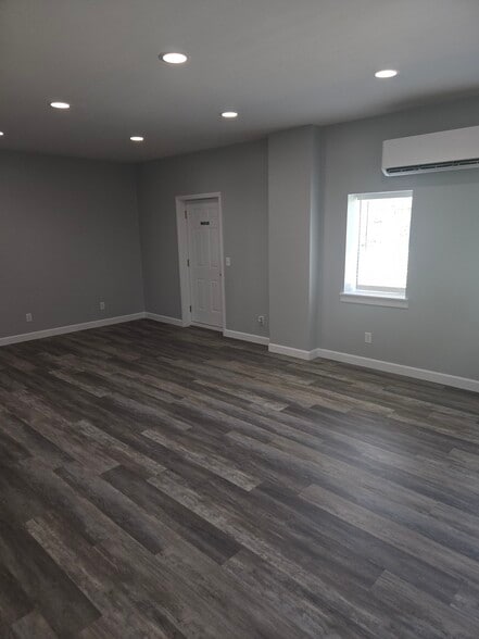 More Photos Of 1315 S Water Ave, Gallatin Freestanding For Lease