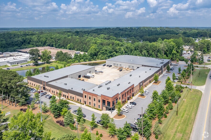 More Photos Of 150 Huddleston Rd, Peachtree City Manufacturing For Lease