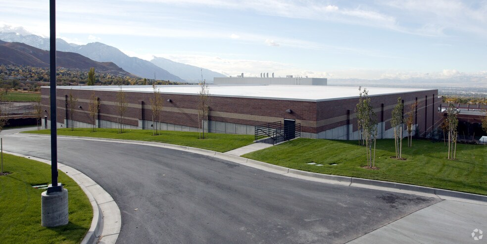 More Photos Of 577 S Chipeta Way, Salt Lake City Office For Lease