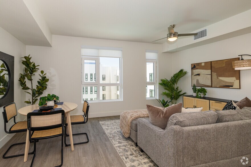 More Photos Of 251 6th St, Sacramento Apartments For Lease
