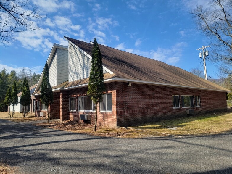 More Photos Of 915-917 NY-212 Hwy, Saugerties Religious Facility For Sale