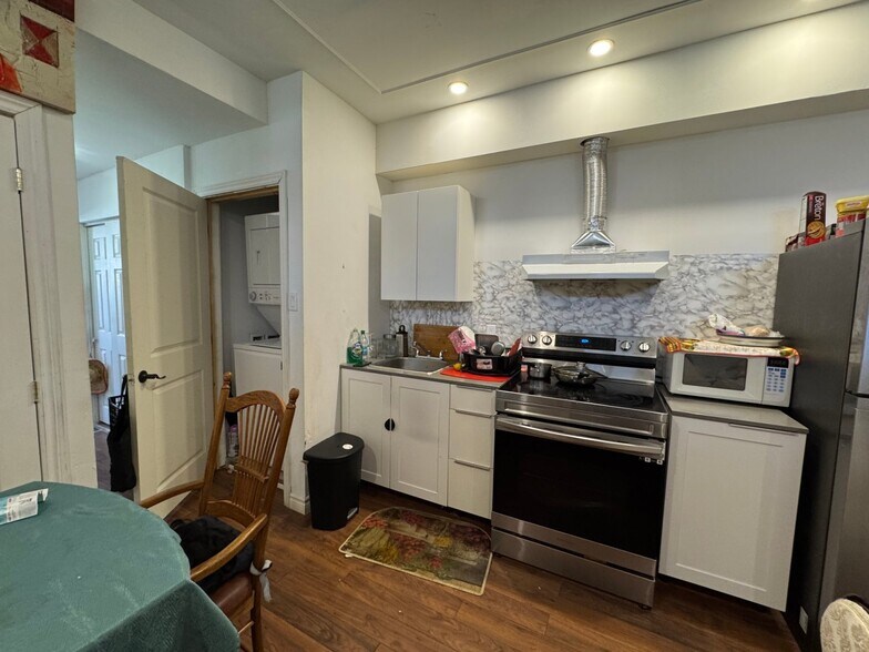 More Photos Of 8294-8298 Rue Hochelaga, Montréal Apartments For Sale