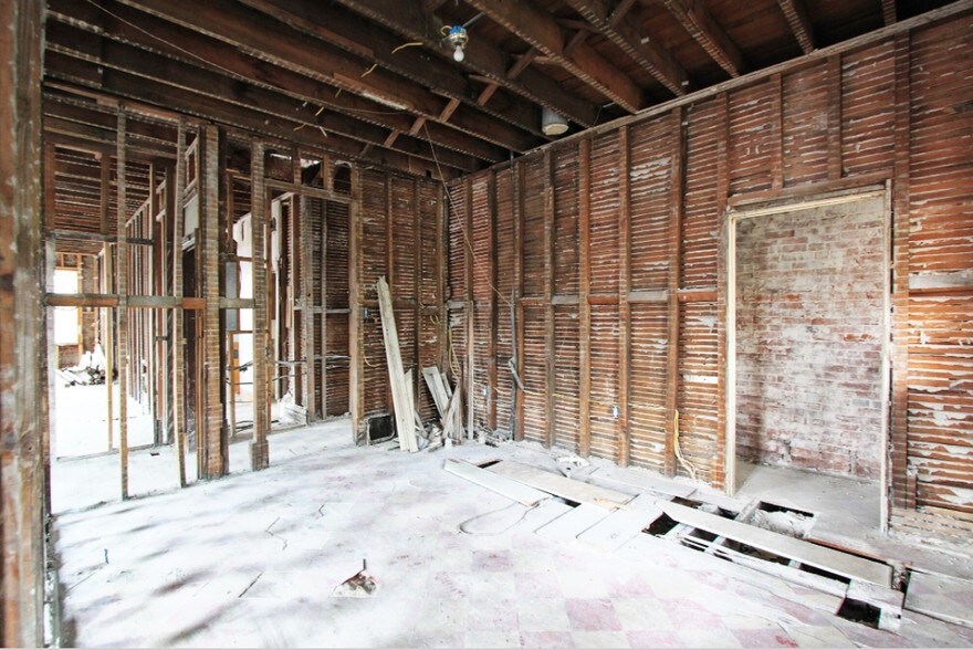 More Photos Of 3133 Cherokee St, Saint Louis Storefront Retail Office For Sale