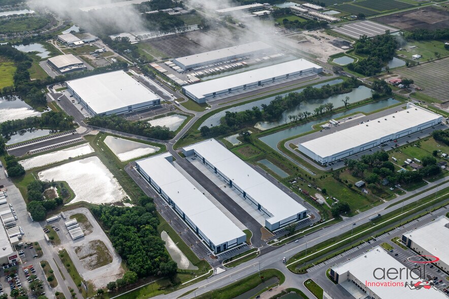 More Photos Of Drane Field @ S County Line Rd, Lakeland Unknown For Lease