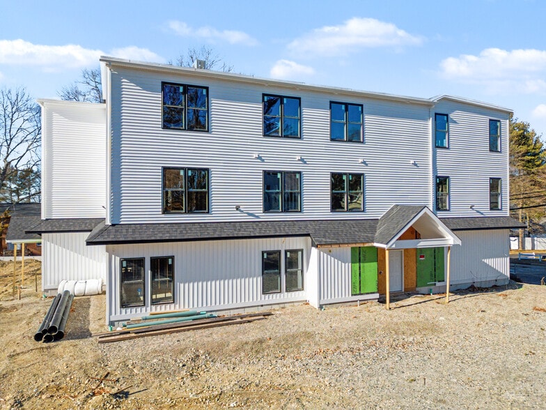 More Photos Of 173 High Plain St, Walpole Office For Sale