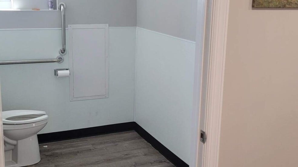 More Photos Of 1601 Pennsylvania Ave, Linden Manufacturing For Lease