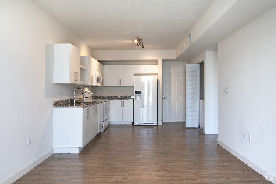 More Photos Of 961 SW 7th St, Miami Apartments For Lease