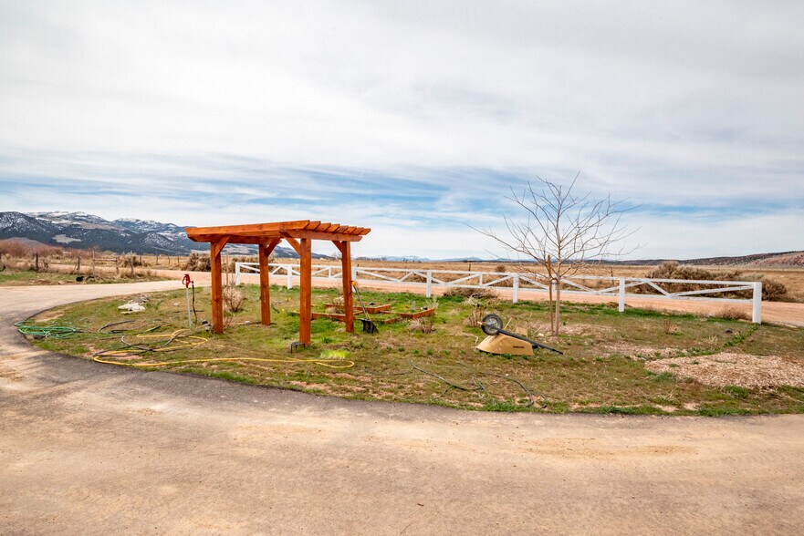 More Photos Of 700 N Center Street, Summit Land For Sale