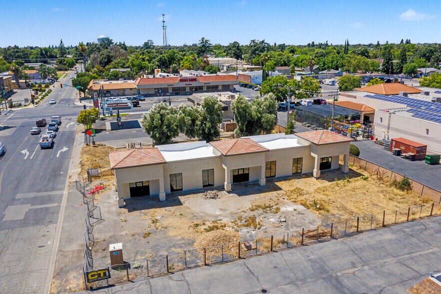 More Photos Of 21 E Gridley Rd, Gridley Office For Sale