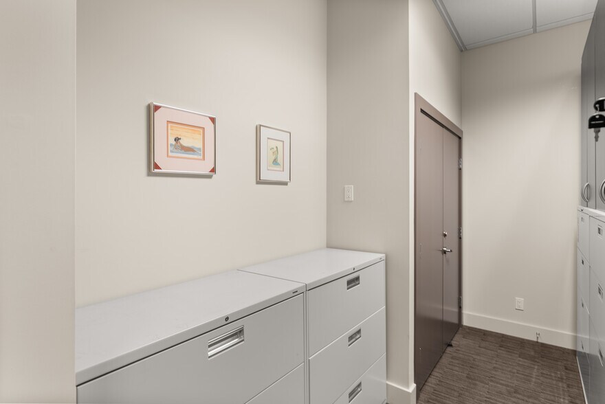 More Photos Of 6033 London Rd, Richmond Apartments For Sale