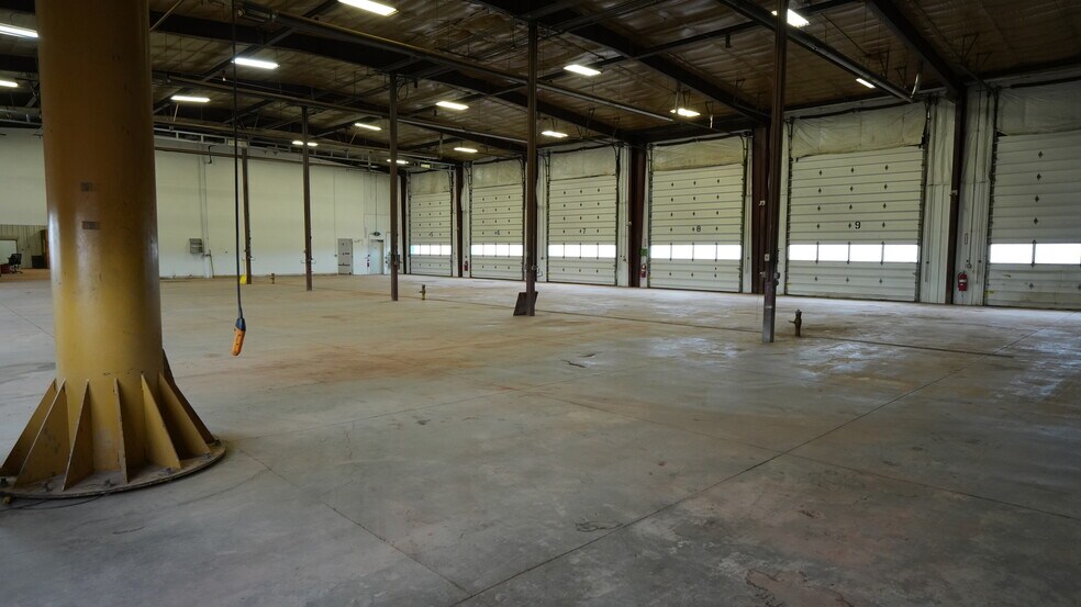 More Photos Of 10468 1st St SW, Killdeer Service For Lease