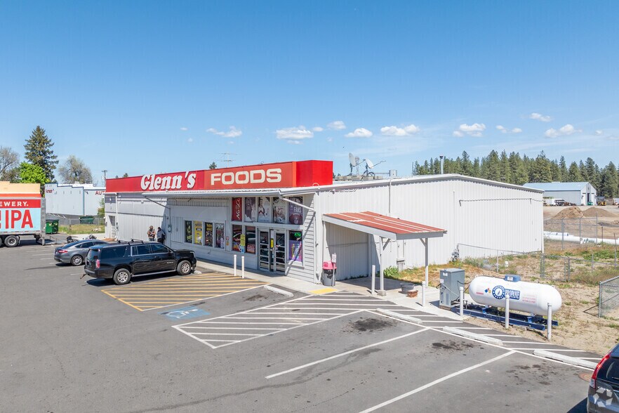 Primary Photo Of 11810 N Market St, Mead Freestanding For Sale