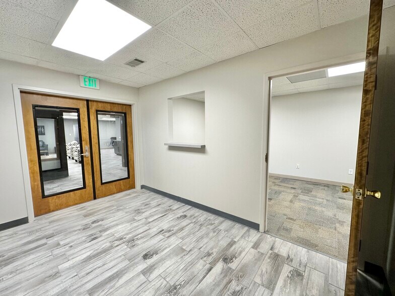 More Photos Of 9245 Calumet Ave, Munster Office For Lease