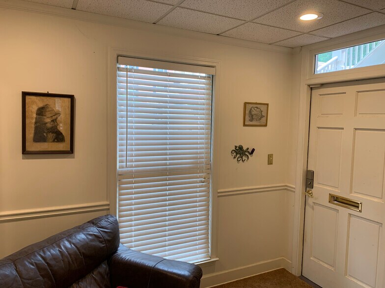 More Photos Of 724-734 Holcomb Bridge Rd, Norcross Loft Creative Space For Sale