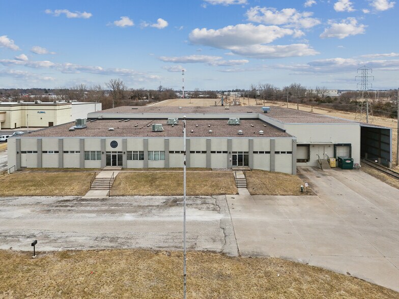 More Photos Of 3355 Agency St, Burlington Industrial For Lease