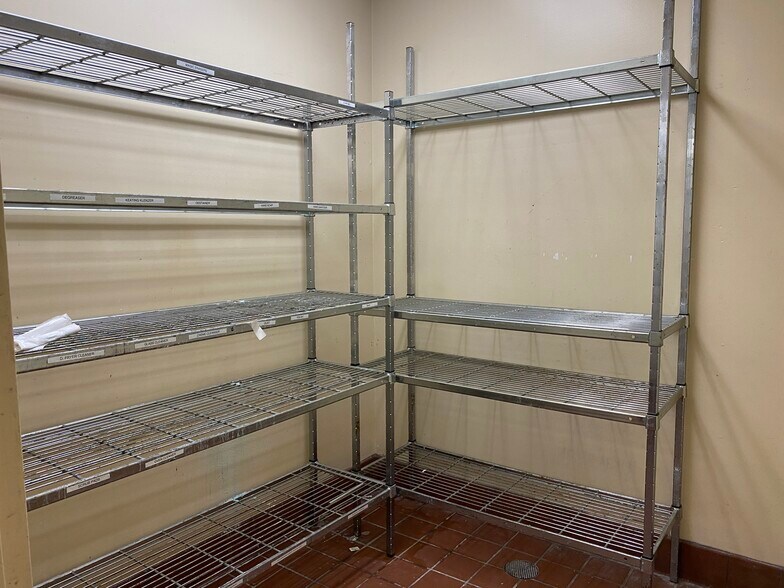 More Photos Of 2199 Riverside Dr, Columbus Restaurant For Lease