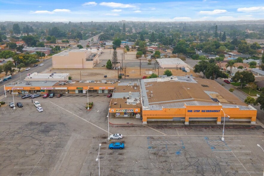 Primary Photo Of 541 W Marshall Blvd, San Bernardino Supermarket For Sale