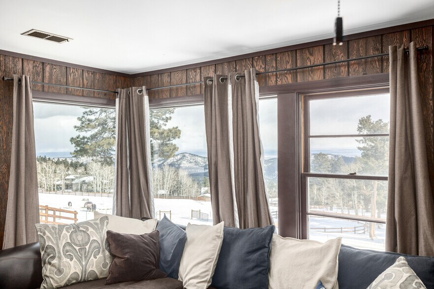 More Photos Of 8537 S Doubleheader Ranch Rd, Morrison Specialty For Sale