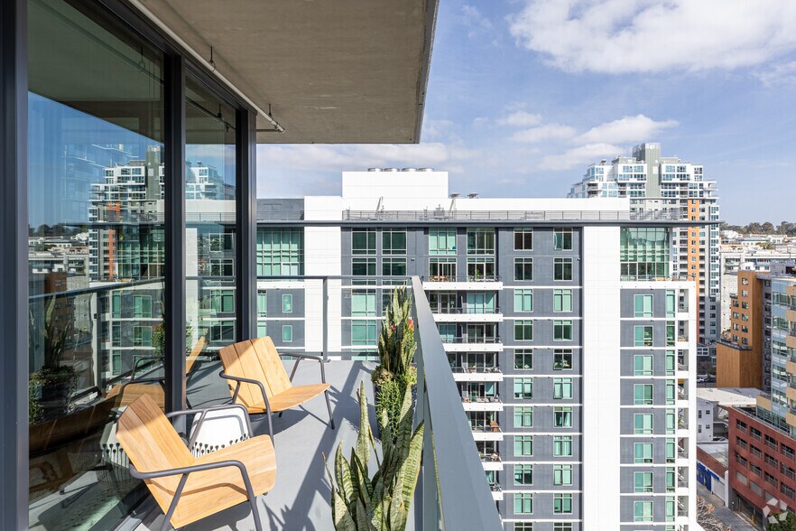 More Photos Of 1331 Columbia St, San Diego Apartments For Lease