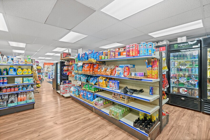 More Photos Of 401 N Main St, Polk General Retail For Sale