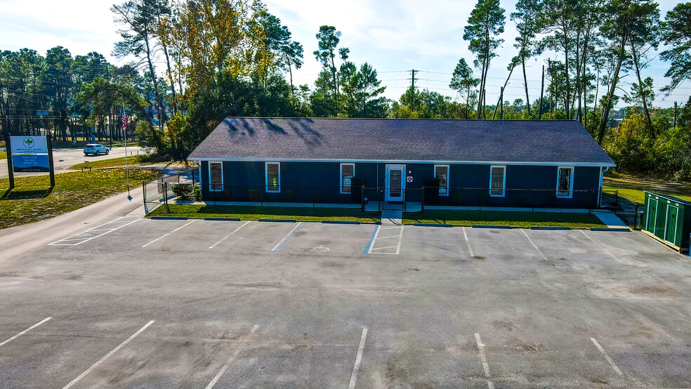 More Photos Of 6001 Deltona Blvd, Spring Hill Schools For Sale