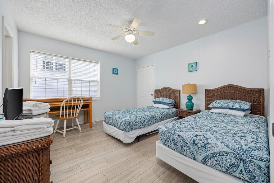 More Photos Of 510 S Ocean Blvd, Surfside Beach Multifamily For Sale