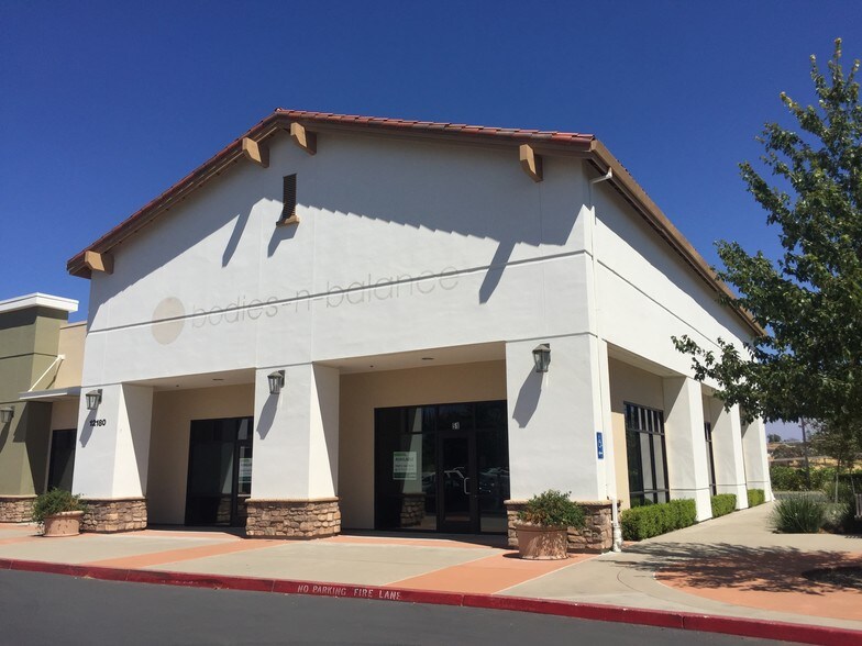 More Photos Of 12140 Industry Blvd, Jackson Unknown For Lease