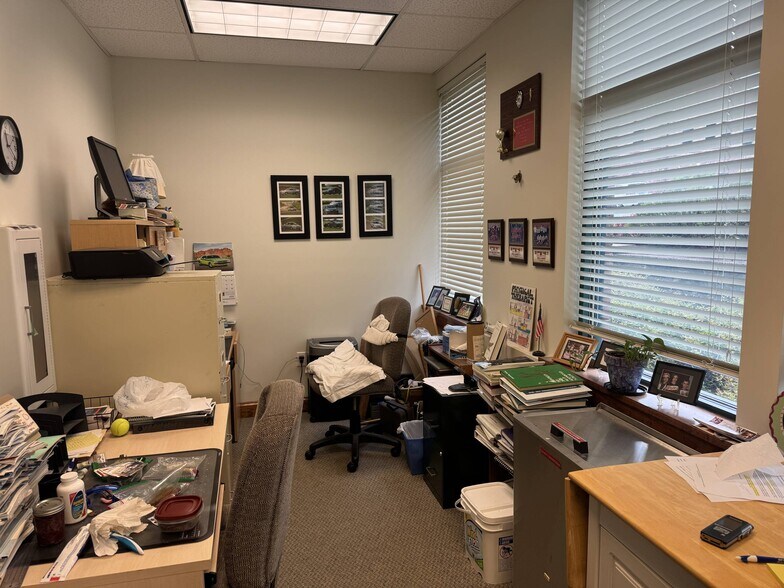 More Photos Of 1405 Rolkin Ct, Charlottesville Office For Sale
