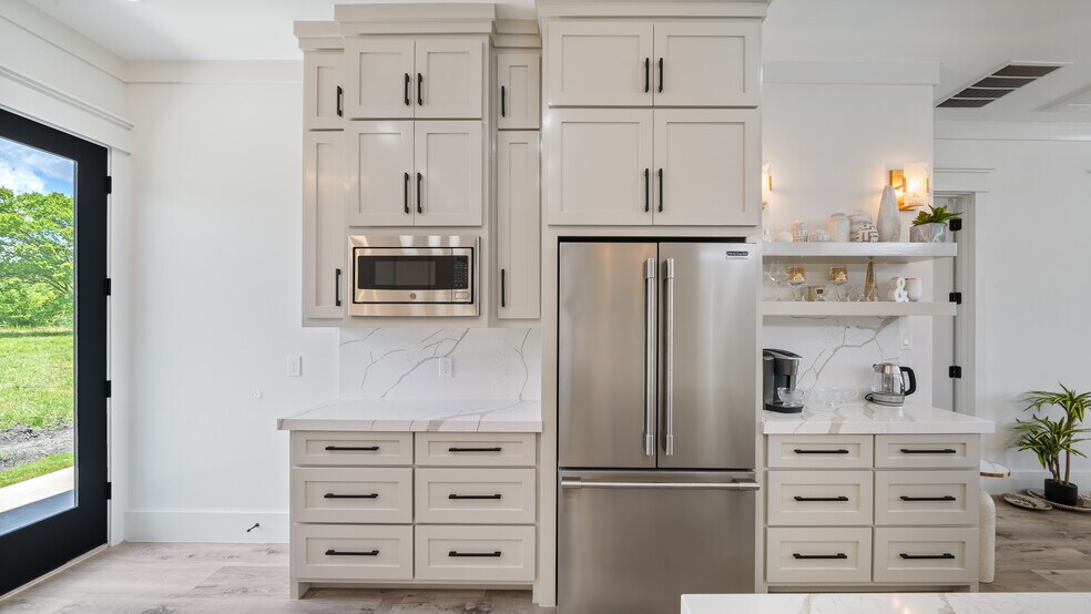 More Photos Of 2924 Ruger Dr, Royse City Service For Lease