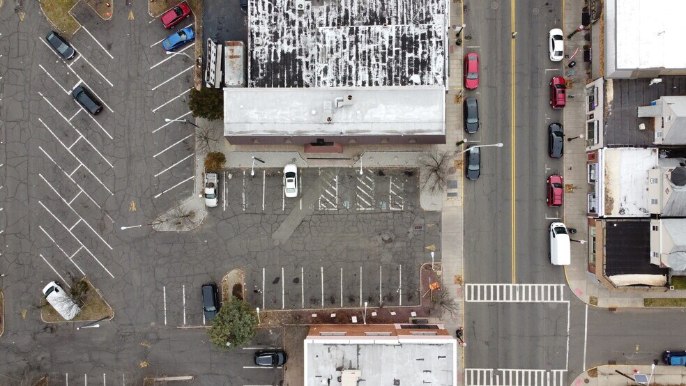 More Photos Of 127 Chestnut St, Roselle Park Storefront For Sale