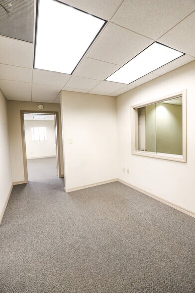 More Photos Of 200-204 W University Ave, Gainesville Office For Lease