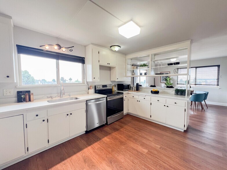 More Photos Of 1444 Walnut St, Berkeley Apartments For Sale