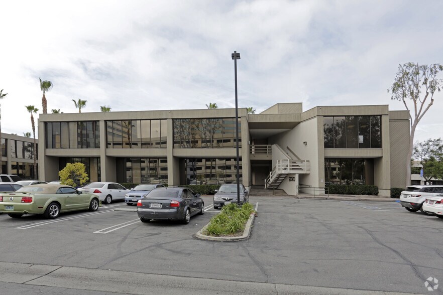 More Photos Of 2062 Business Center Dr, Irvine Unknown For Lease