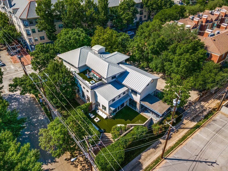 More Photos Of 3006 Cole Ave, Dallas Office For Sale