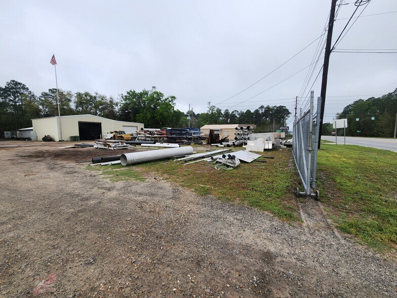 More Photos Of 1563 W Cherry St, Jesup Office For Sale