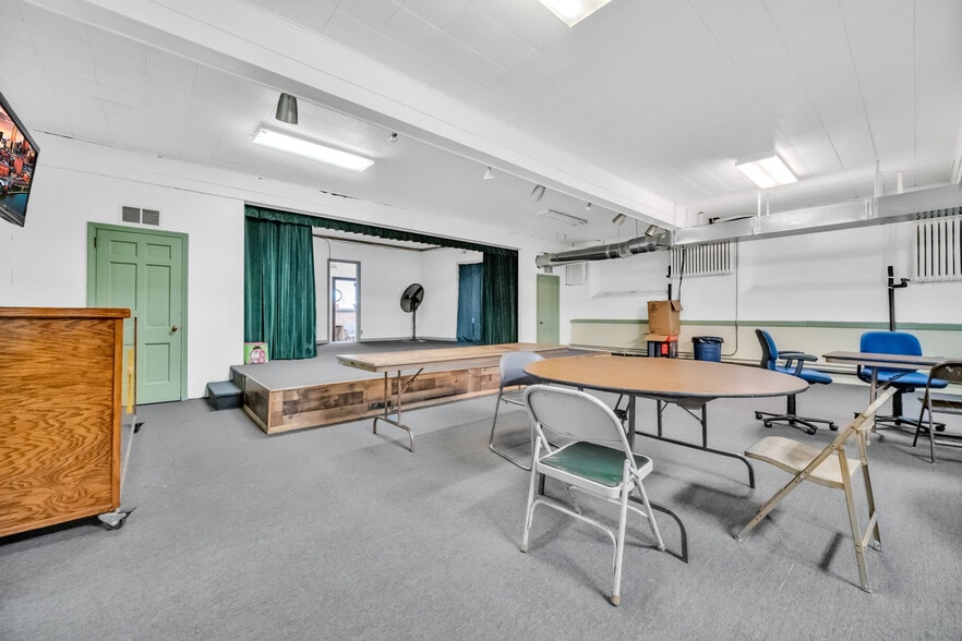 More Photos Of 803 N Wooster Rd, Barberton Religious Facility For Sale