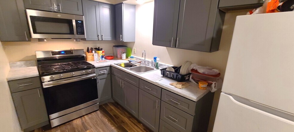 More Photos Of 1114-1128 E 9th St, Russellville Apartments For Sale