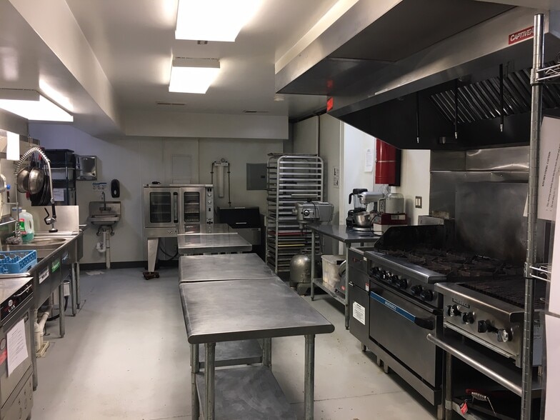 More Photos Of 3607 Georgia Ave NW, Washington Flex For Lease