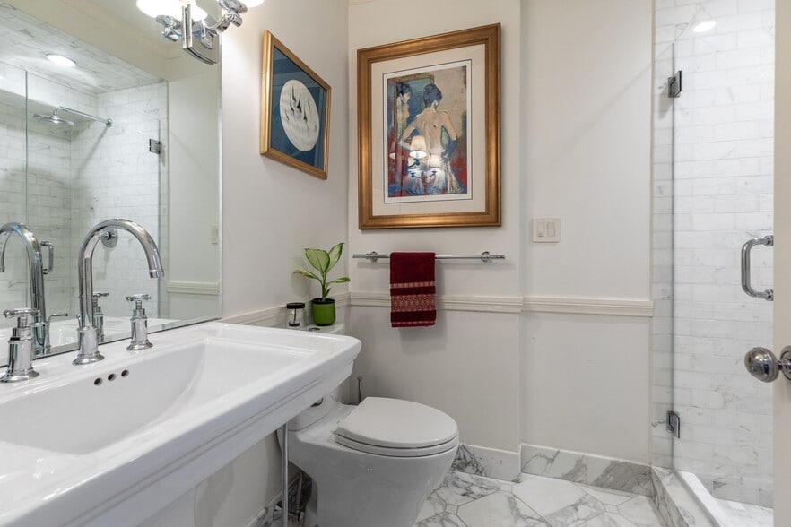 More Photos Of 230 Commonwealth, Boston Apartments For Sale